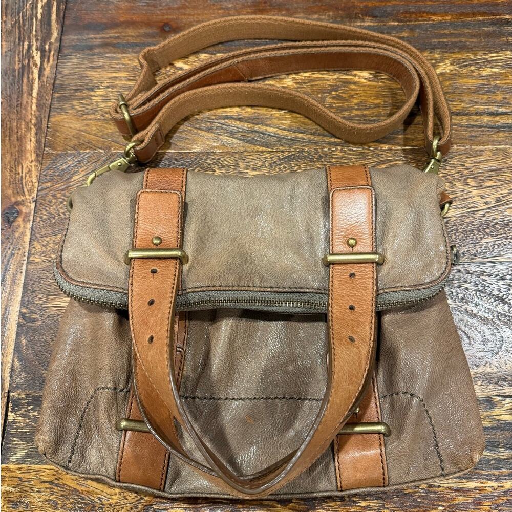 Vintage Fossill Leather Crossbody Flap Bag